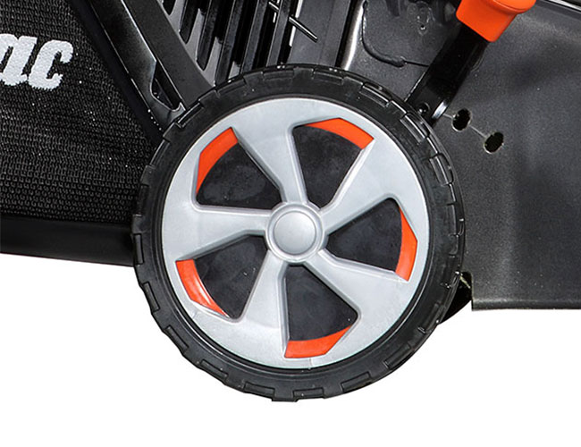 Ruote tagliaerba ampie | Oleo-Mac