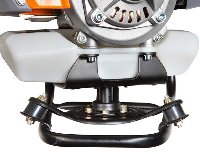 Speciale sistema antivibrante a 3 supporti | Oleo-Mac